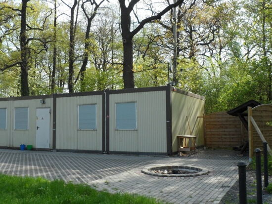 Sitzecke mit Feuerstelle des Jugendclubs Deutschabselitz e.V.