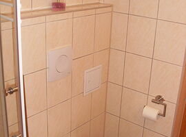 Toilette im Duschbad der FeWo Voigt.. 