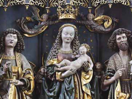 Titelbildansicht der Broschüre Sakrale Schätze in Kamenz. Ansicht des Marien-Altars in der Klosterkirche Sakralmuseum St. Annen als Beispiel für sakrale Sehenswürdigkeiten in der Stadt.. 